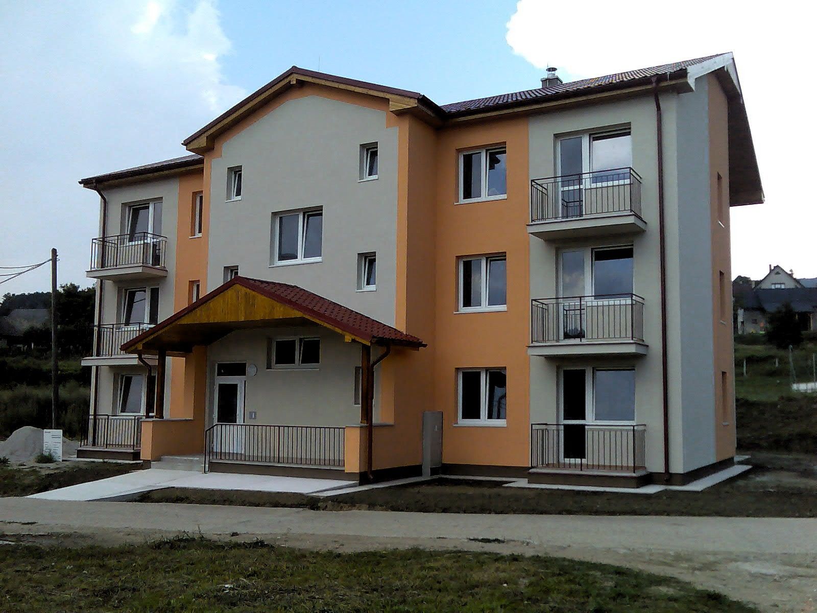 Dokončený bytový dom č. 2 v obci Chrenovec-Brusno